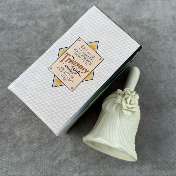 Treasury Gift Collection Curtain Call Jade Porcelain Bell Satin Finish Off White - Picture 7 of 10